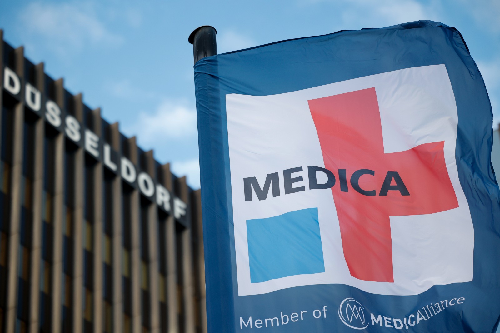 Medica23_MK1033(1).jpg